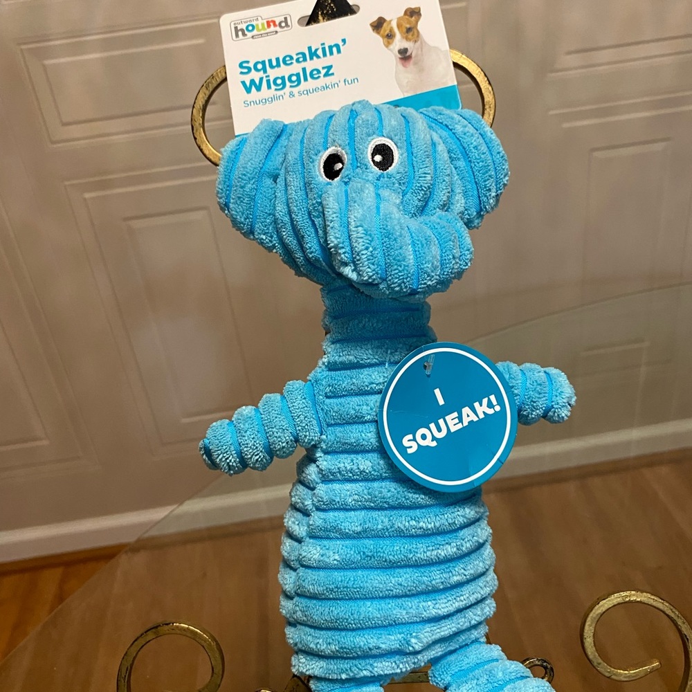 - Brand New Outward Hound With Squeaker12” - Picture 3 of 7